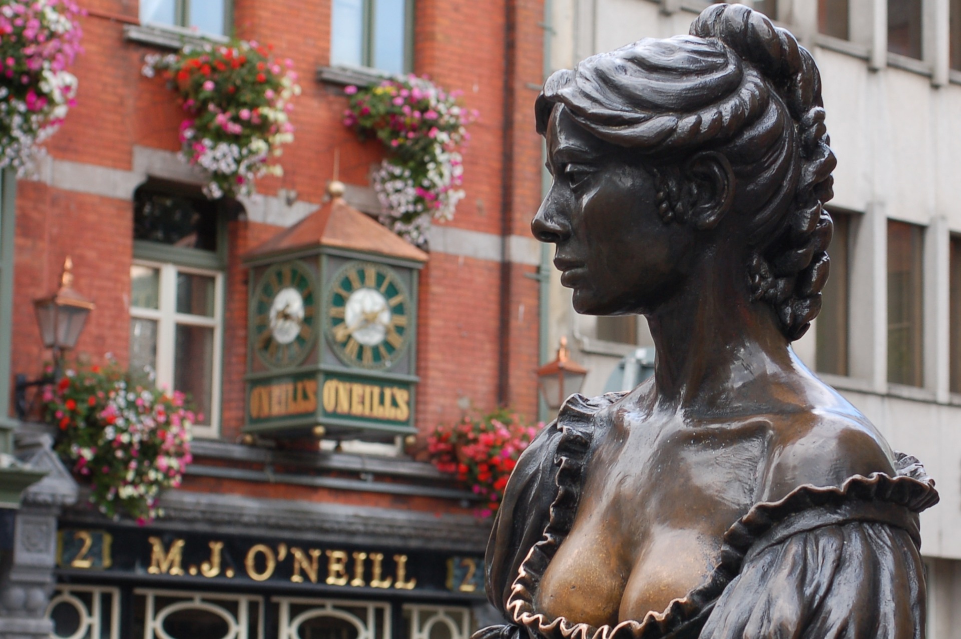 molly malone dublin